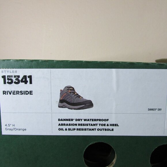 Athletic_Shoes